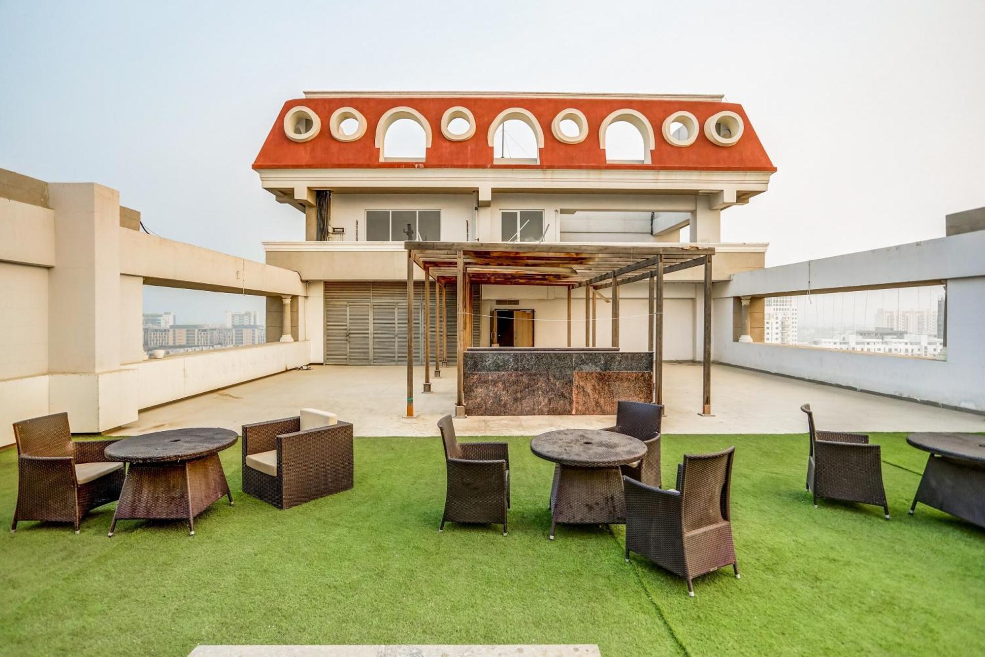 Collection O Limewood Stay Gurgaon Esterno foto