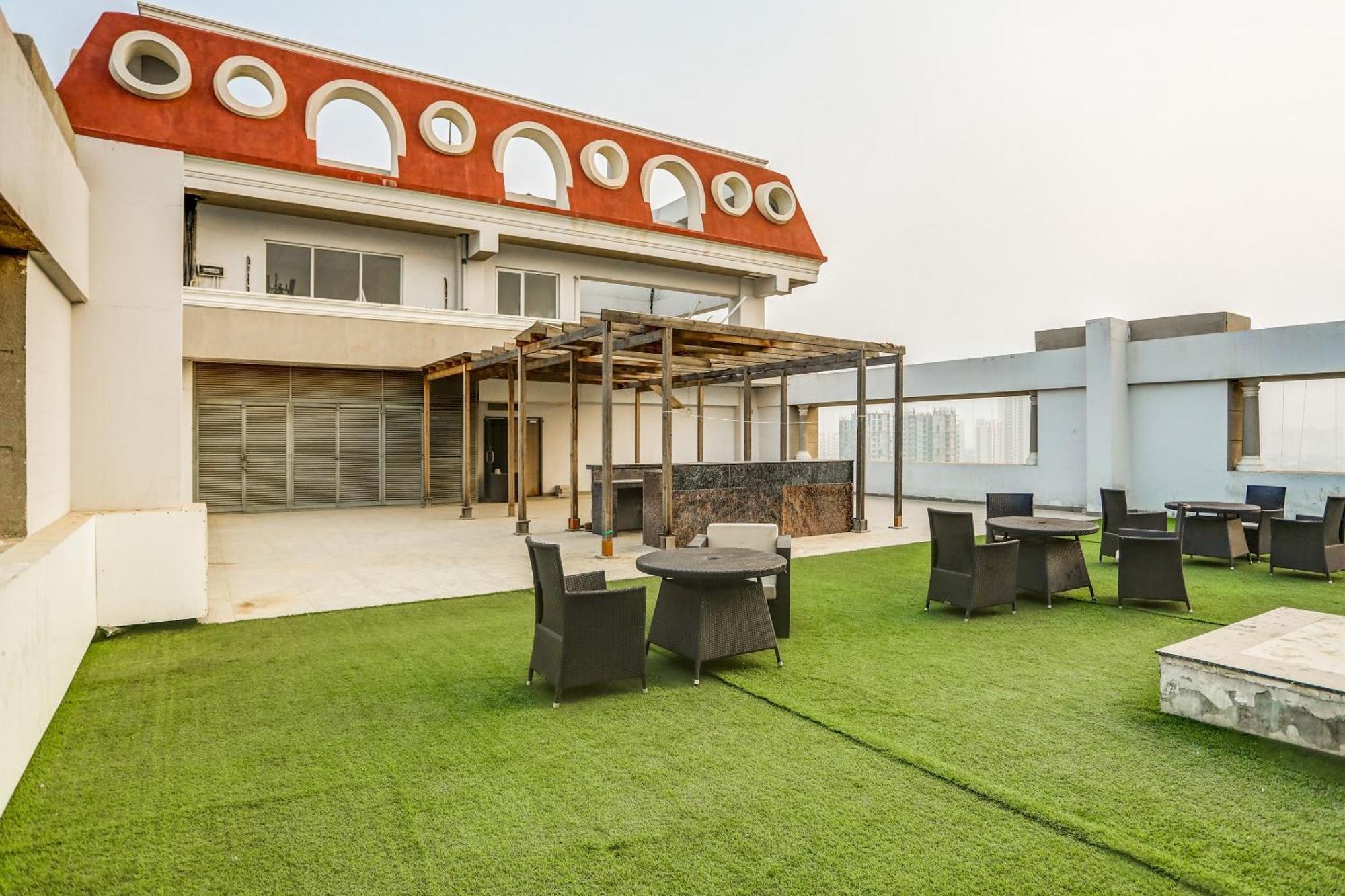 Collection O Limewood Stay Gurgaon Esterno foto